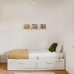 Alapraia Garden & Family | Villa