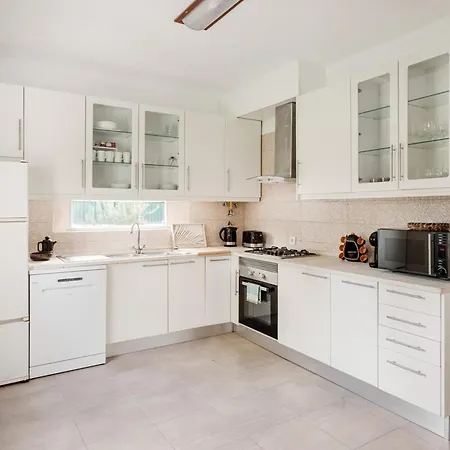 Apartamento Alapraia Garden & Family |