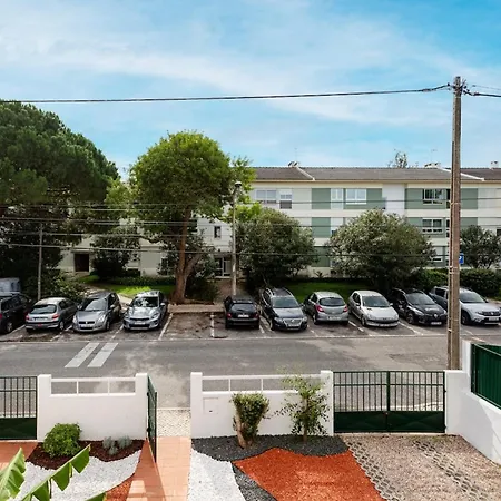 Apartamento Alapraia Garden & Family |